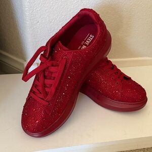 Elegant Red mens Steve Madden Icebox Sneakers size 10 m
